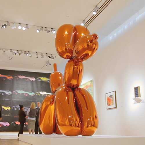 jeff-koons-balloon-dog-sculpture