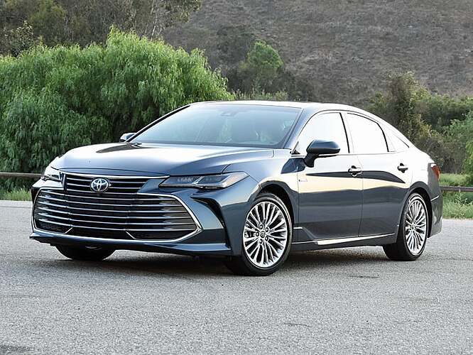 JDPA_2020-Toyota-Avalon-XLE-Hybrid-Harbor-Gray-Front-Quarter